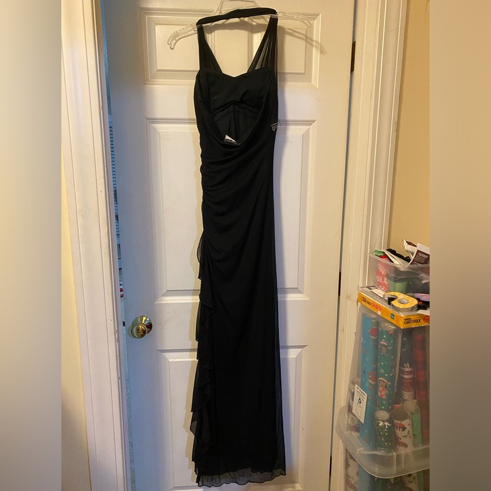 Black prom dress - Picture 2 of 4